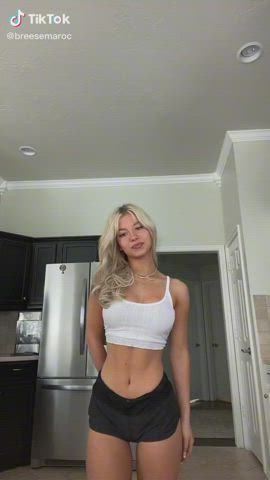 babe blonde body tiktok clip