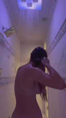 Amanda Cerny Bathroom Celebrity clip