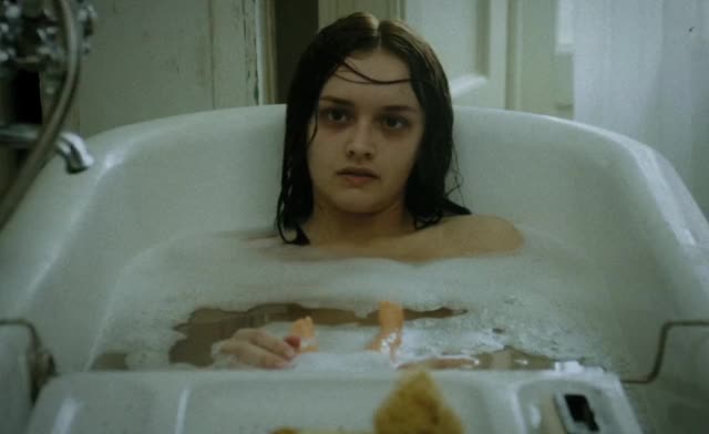 /r/celebrityplotarchive - Olivia Cooke in The Quiet Ones (2014) [Cropped] [Slowv3]