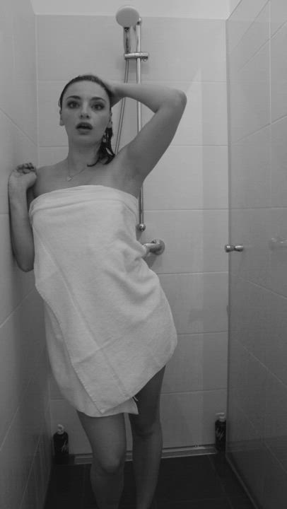 Shower Teasing Towel clip