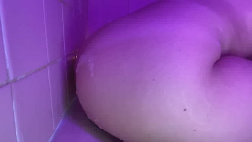 amateur bathroom bathtub curvy dildo goth masturbating solo teen thick clip