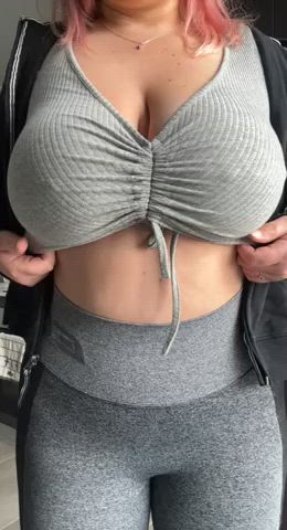 australian big tits curvy huge tits onlyfans pawg thick tits titty drop clip
