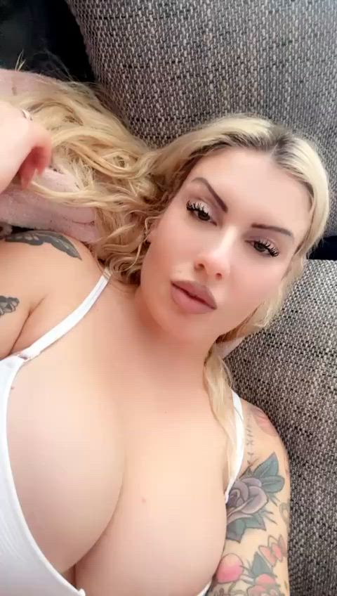 big tits blonde celebrity homemade milf natural tits onlyfans pov selfie horny-cougars