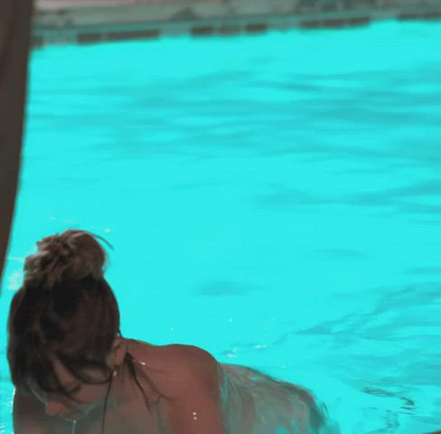 actress ana de armas celebrity pool clip
