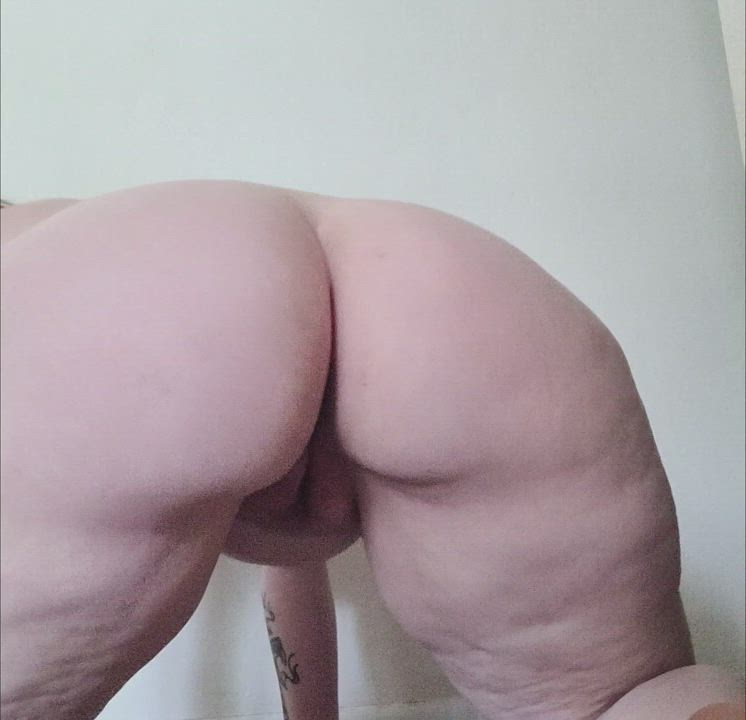 Shaking some booty before bed