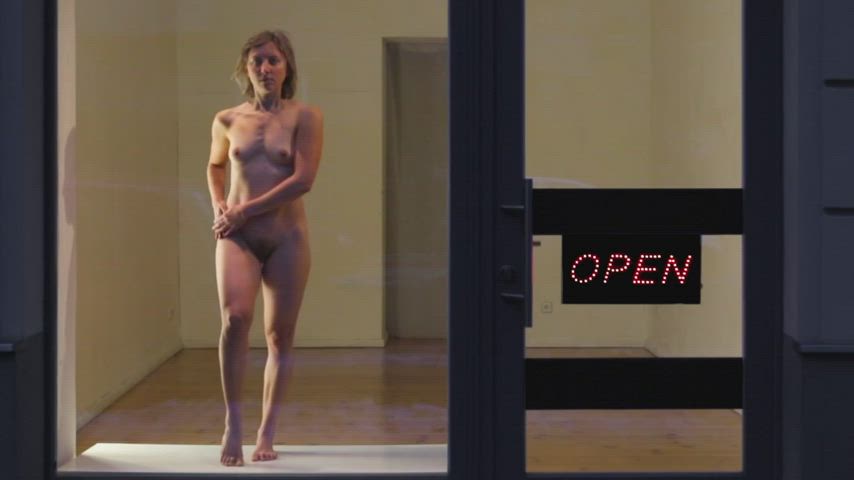 Nude window performance