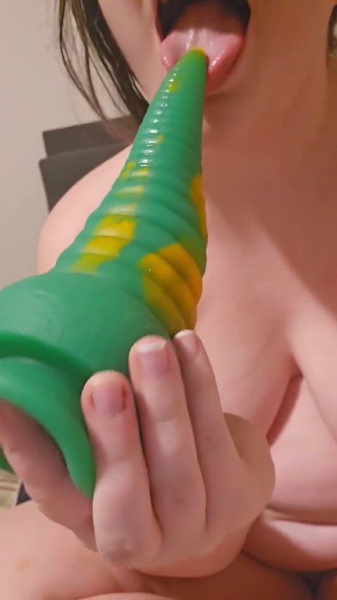 blowjob deepthroat dildo tentacles blowjobs dildos girls-with-glasses clip