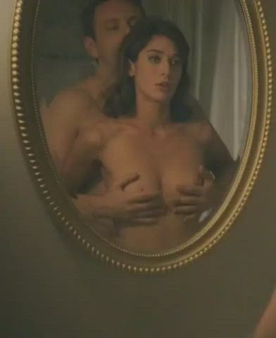 Lizzy Caplan series: MASTERS OF SEX (2013-2015)