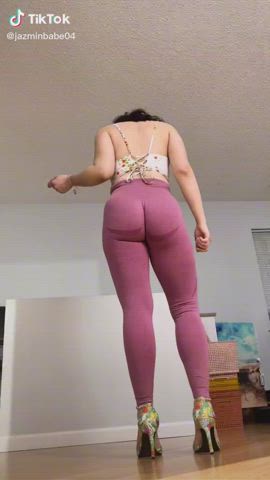 amateur big ass dirty talk high heels homemade tiktok yoga pants clip