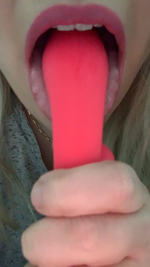 amateur blowjob blonde solo dildo thick white girl clip