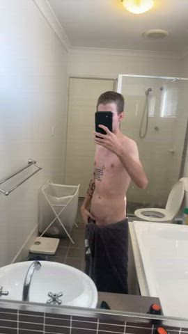 M21 Just out of the shower after a manscaping session to bad no one was here to see