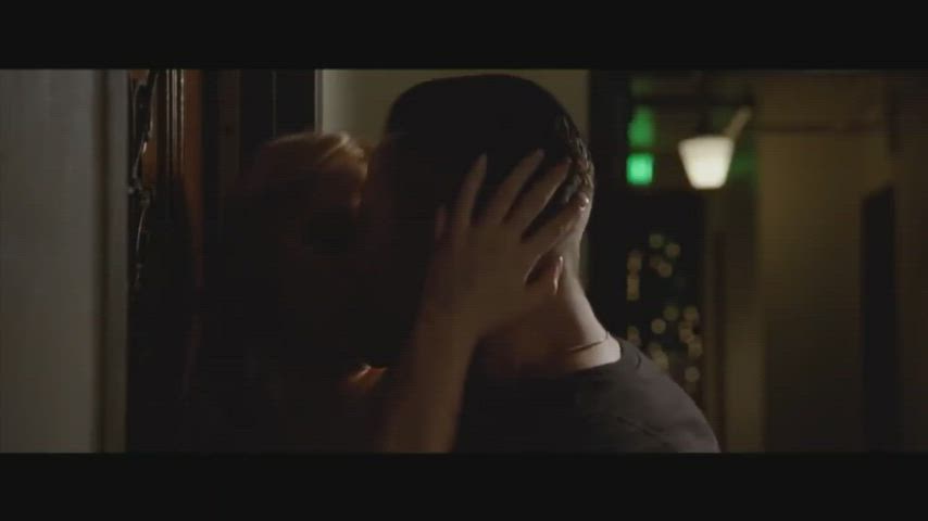 celebrity kiss kissing scarlett johansson clip