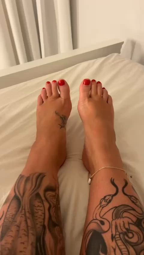 dominatrix feet feet fetish femdom foot fetish foot worship humiliation onlyfans