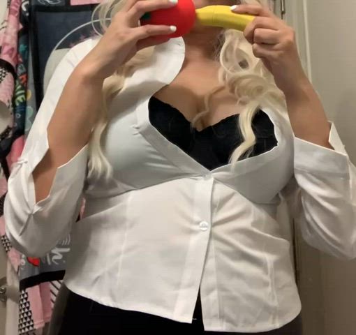 amateur big tits tits blonde boobs curvy forty-five-fifty-five clip