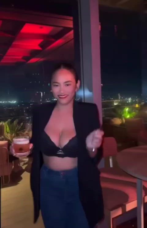 asian big tits bouncing tits cleavage cute dancing filipina non-nude clip