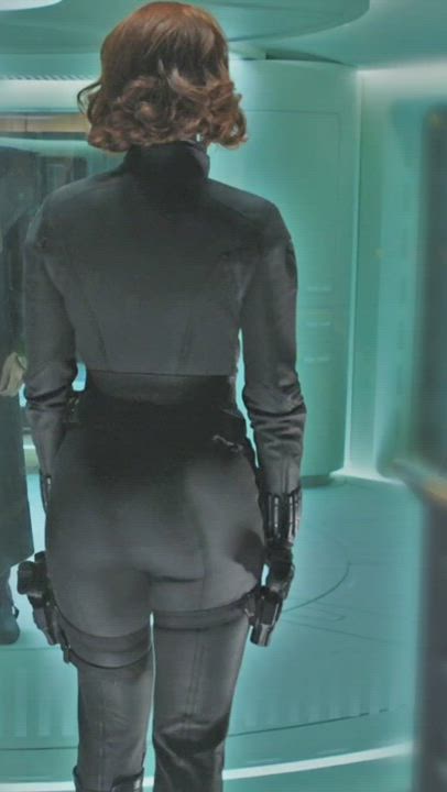 I almost forgot how hot Scarlett Johansson's fat white ass looks in the black widow