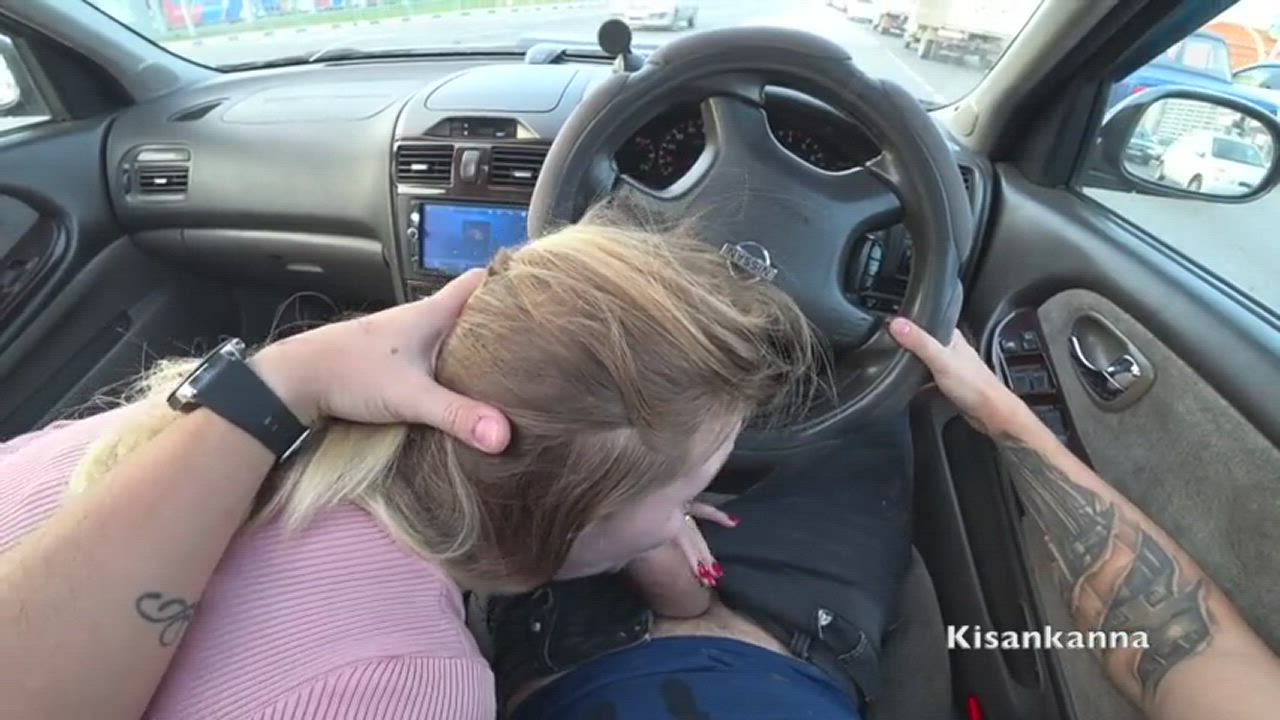 Crazy PUBLIC Blowjob while driving