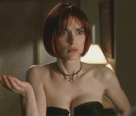 winona ryder cleavage celebrity clip