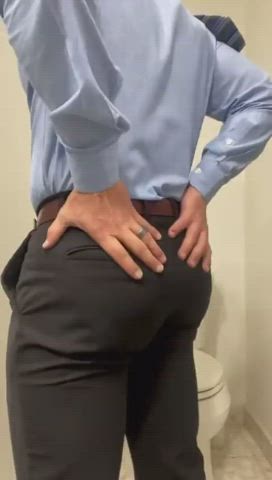 ass bathroom big ass bubble butt clothed jiggle jiggling office clip