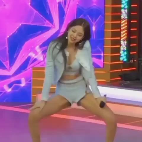 Ok Jennie just spread your legs more you just give me always the best view and im