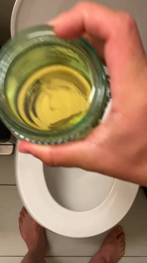 My 2 Liter Piss - Part 2