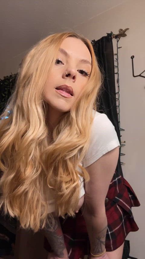 [selling] Cute girl next door here. Blondes have more fun, I'll show you. Real girl-