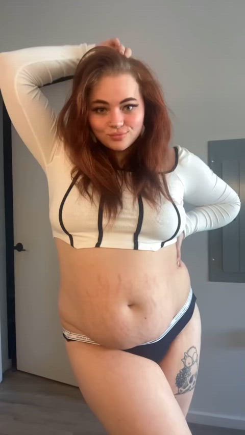 bbw brunette chubby dancing stretchmarks tiktok thick-booty tik-tok clip