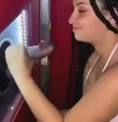 Amateur BBC Blowjob Glory Hole clip