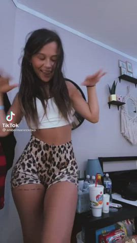 Dancing TikTok Ass Twerking clip