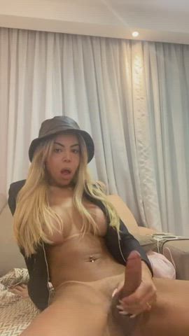 big dick brazilian escort jerk off latina masturbating t-girl tanned trans clip