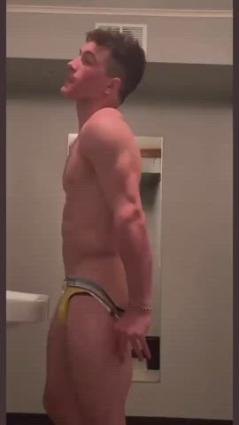 ass big ass bodybuilder booty gay jock solo underwear clip