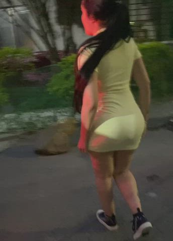 Those old men were very interested (23F) Colombia