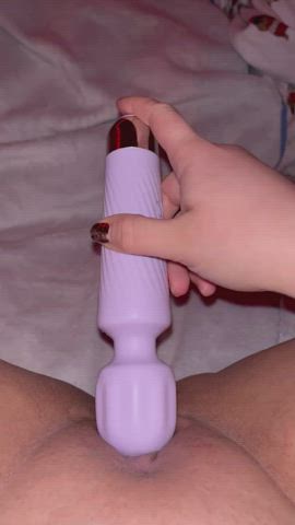 masturbating pussy vibrator lips-that-grip clip