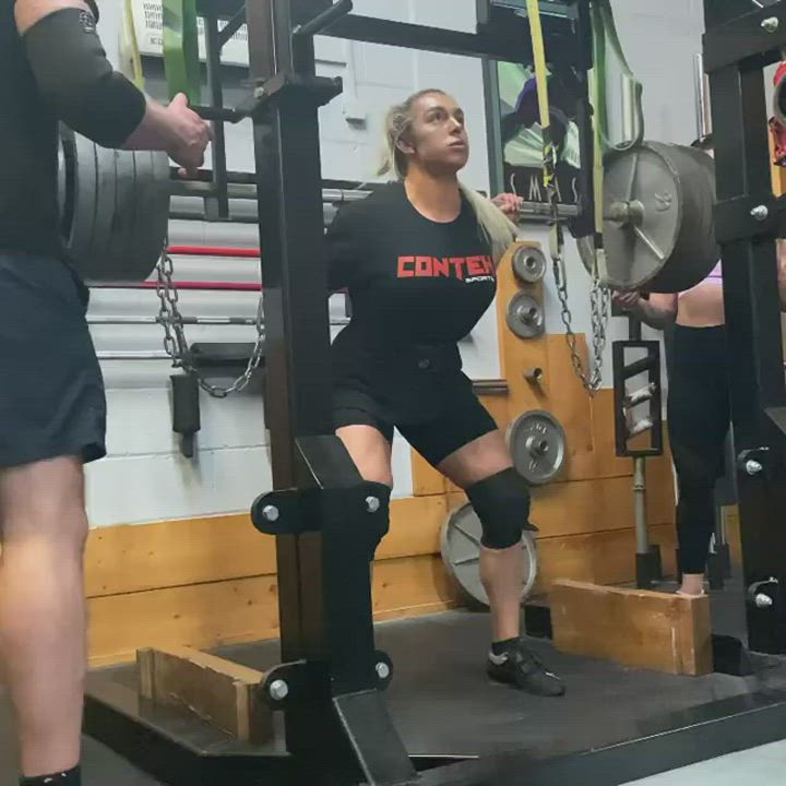 Kiera Aston - 245kg / 540lbs paused squat