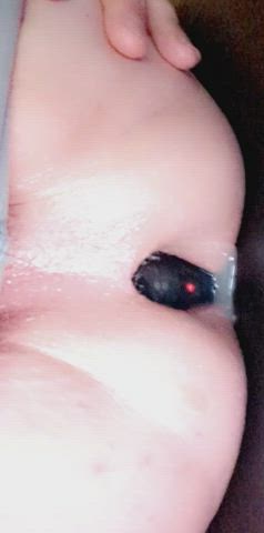The lube looks like cum leaking out of my ass and it's turning me on even more 🥵🥵🥵