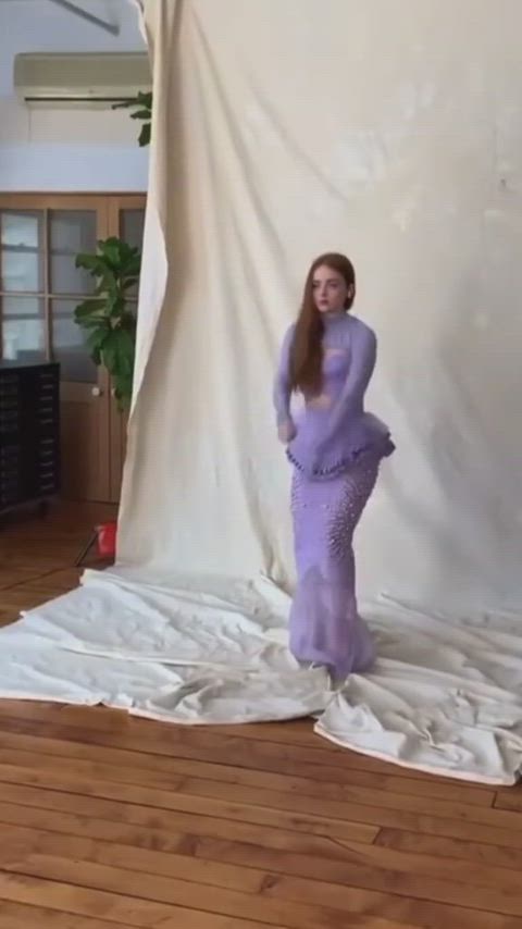 actress model redhead clip