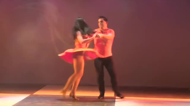 Lambada - Dancers Átila Amaral & Aline de Barros  - Brazilian Dance
