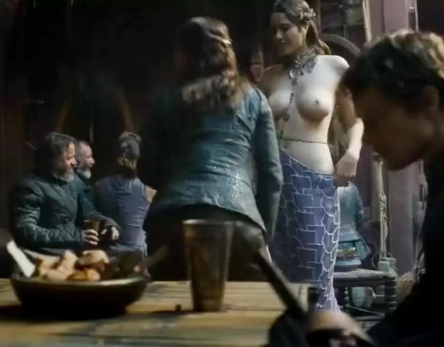 Gemma Whelan &amp; Katie Alexander Thom in 'Game Of Thrones'
