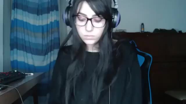 Huge TIttydrop from Goth Girl