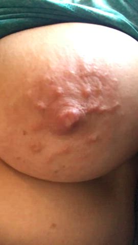 boobs breast sucking breastfeeding curvy lactating natural tits redhead solo clip