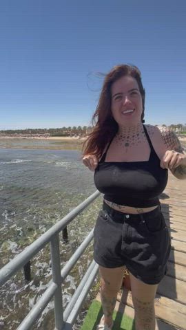 Big beach boobs