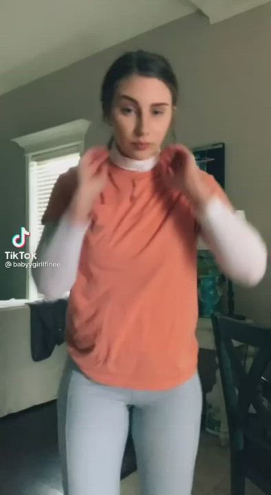 TikTok Twerking White Girl clip