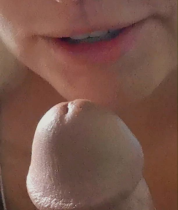 An old teaser clip. I think my mouth looks pretty damn good here. ?
