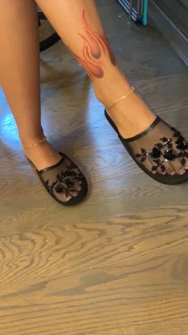 I need a wet mouth for my pretty feet 🥵🦶🏻