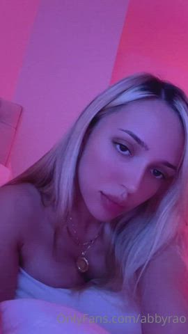 camgirl onlyfans white girl clip