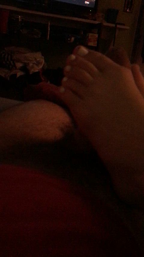 cum on feet feet feet fetish pretty-toes clip
