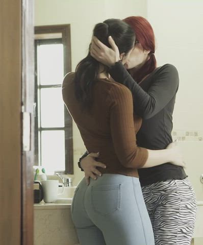 Kiss Kissing Lesbian Lesbians Non-nude Sensual clip
