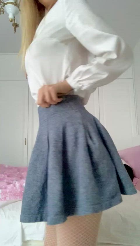 ass cute skirt clip