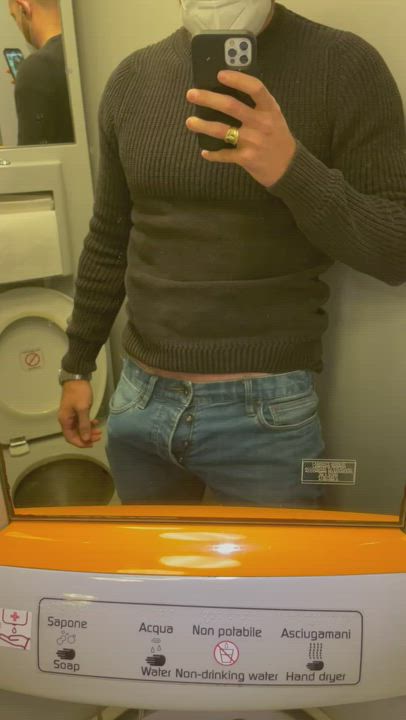 Got horny on the train coming back from the ski trip - video of the problem solving