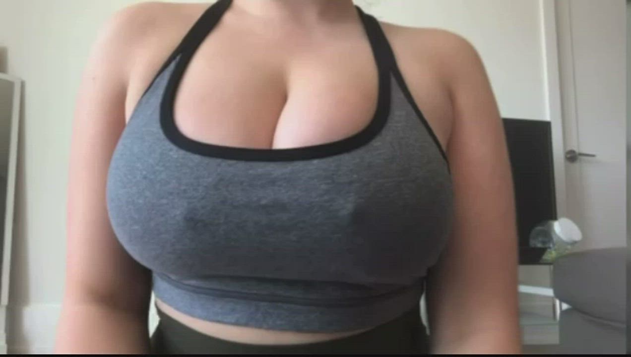 Does anyone know the source?😩 perfect titties revealed from sportsbra